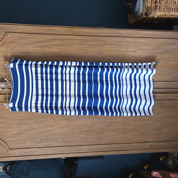 Athleta Dresses & Skirts - Athleta long skirt, size L